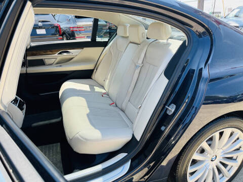 2016 BMW 7 Series 740i