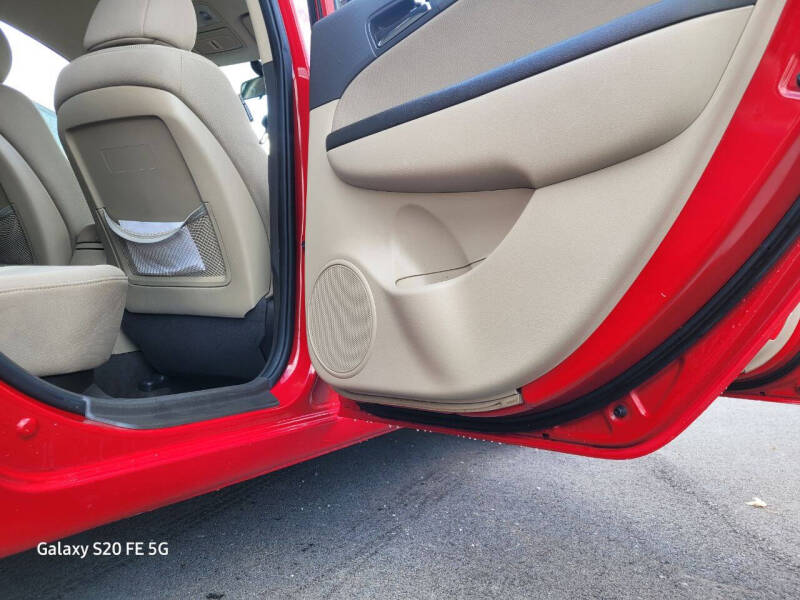 2012 Hyundai Elantra Touring GLS