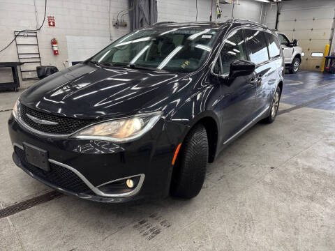 2018 Chrysler Pacifica Touring L Plus