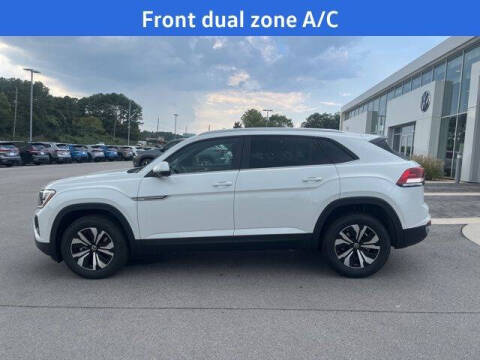 2026 Volkswagen Atlas Cross Sport SE