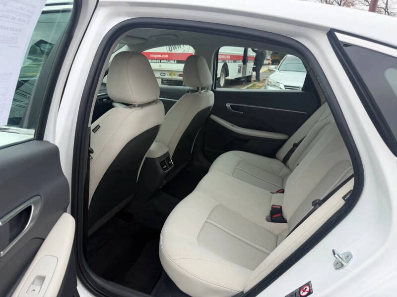 2022 Hyundai Sonata Hybrid Blue