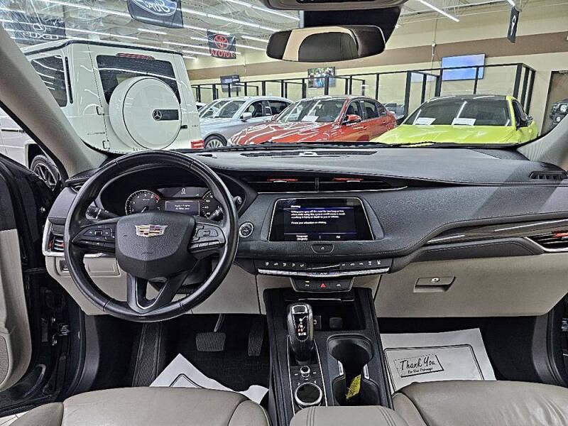 2019 Cadillac XT4 Premium Luxury