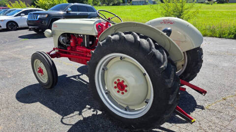 1952 Ford 8N Tractor