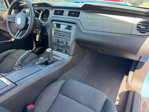 2010 Ford Mustang V6