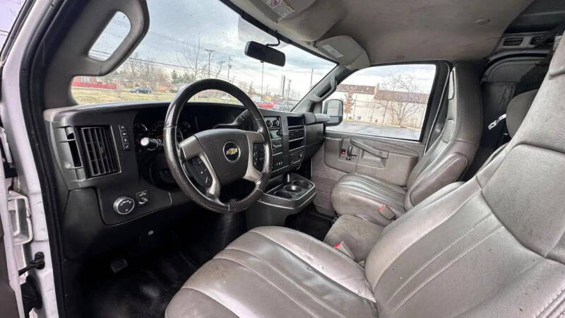2019 Chevrolet Express 2500