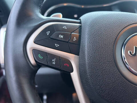 2017 Jeep Grand Cherokee Laredo