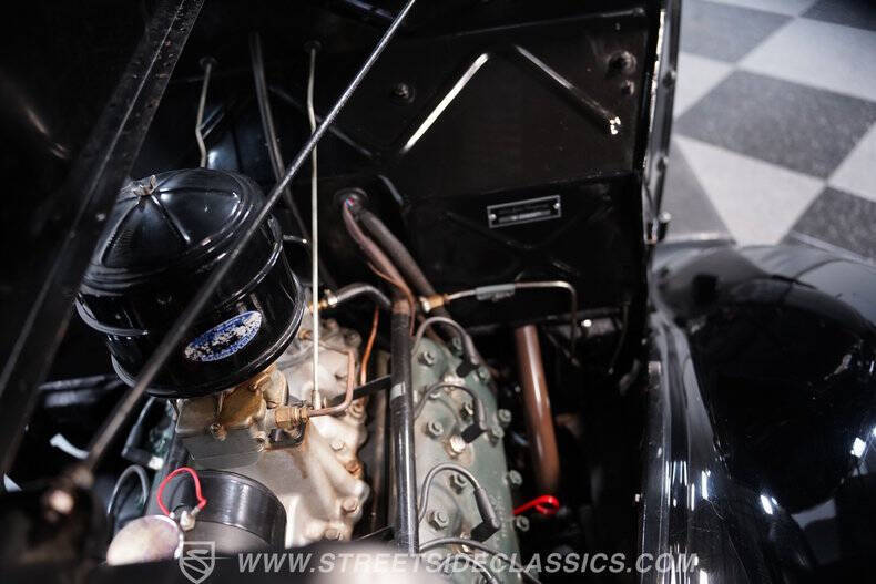 1936 Ford Deluxe