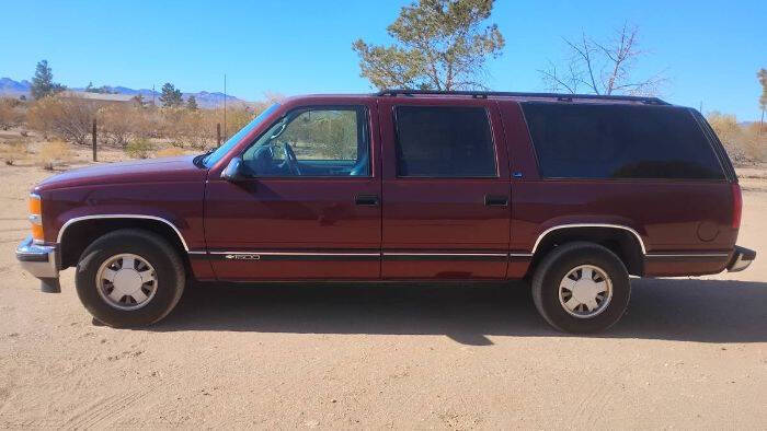 1998 Chevrolet Suburban for sale at Classic Car Deals in Cadillac MI