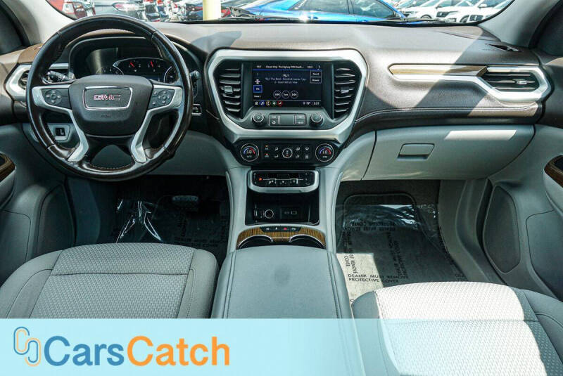 2020 GMC Acadia SLE