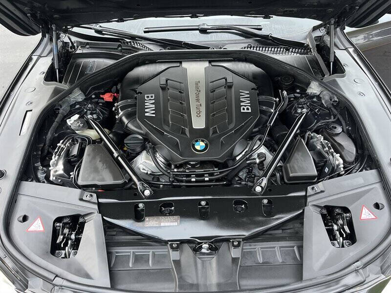 2013 BMW 7 Series 750i