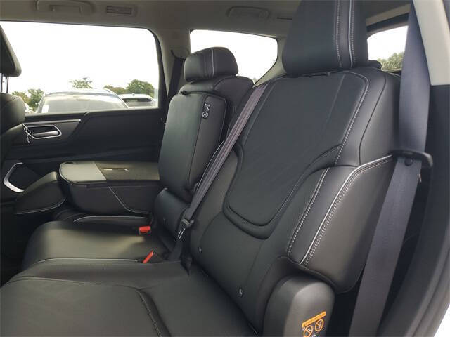 2026 Infiniti QX80 Luxe