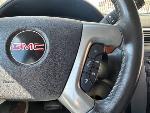 2011 GMC Yukon SLE