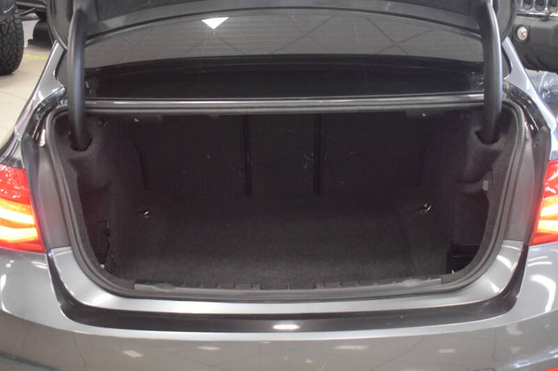 2018 BMW 3 Series 330i