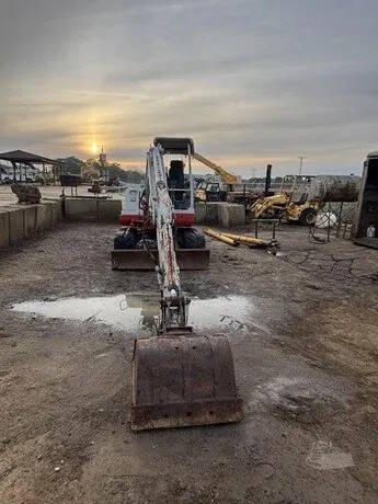 2000 TAKEUCHI TB145