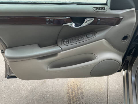 2002 Cadillac DeVille DTS