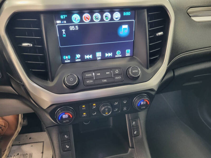 2019 GMC Acadia SLT-1