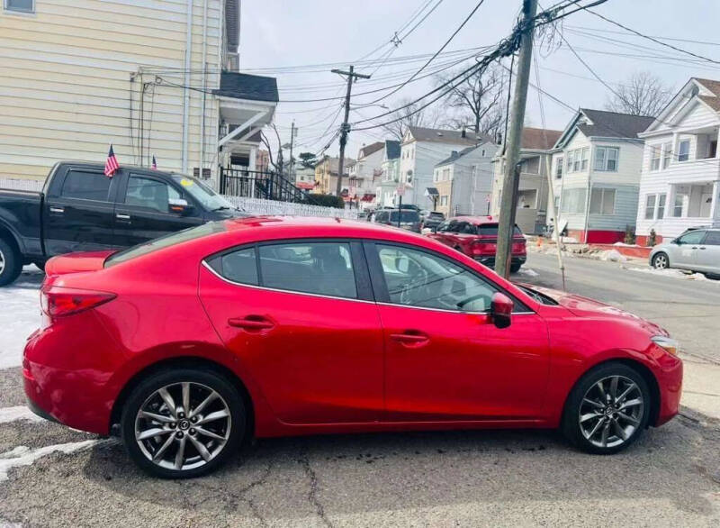 2018 Mazda MAZDA3 Touring