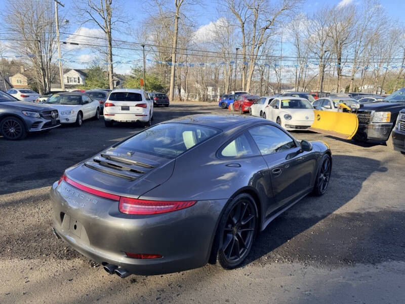 2015 Porsche 911 Carrera 4S