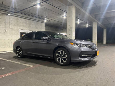 2017 Honda Accord for sale at Issaquah Autos in Issaquah WA