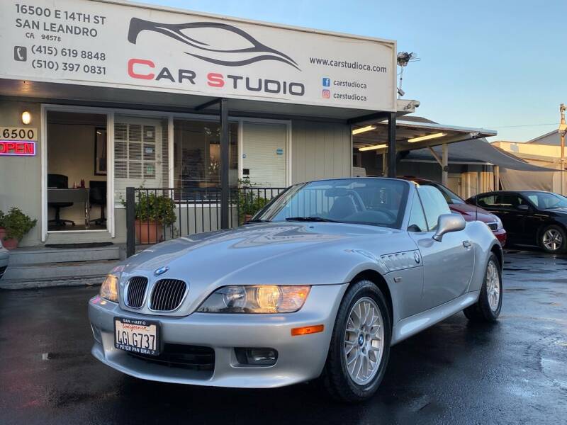 2000 BMW Z3 for sale at Car Studio in San Leandro CA