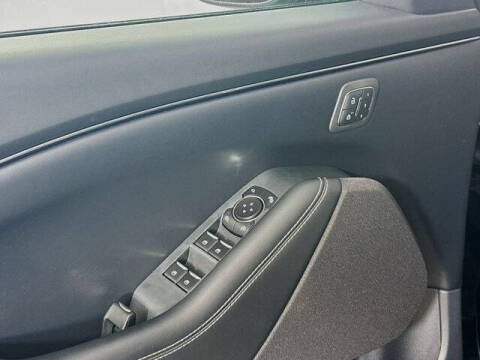 2022 Ford Mustang Mach-E Select