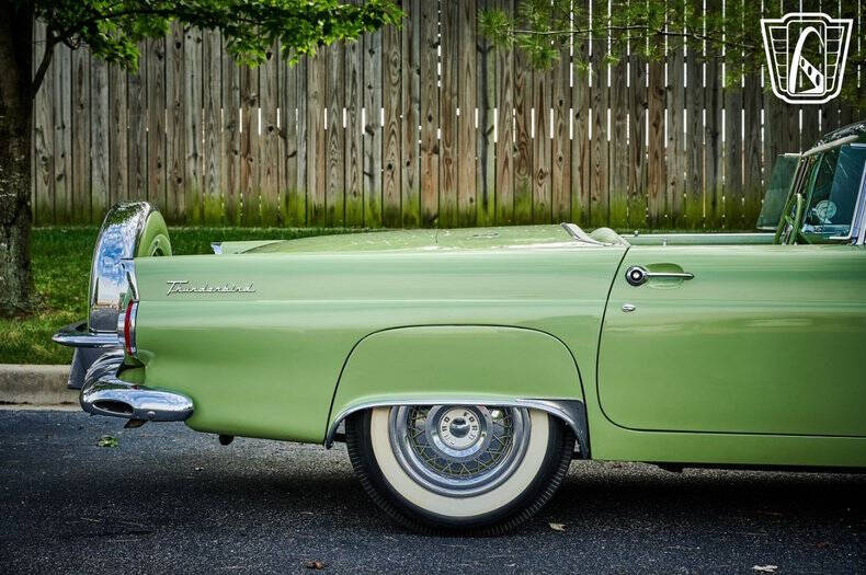 1956 Ford Thunderbird