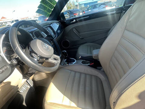 2014 Volkswagen Beetle Convertible R-Line PZEV