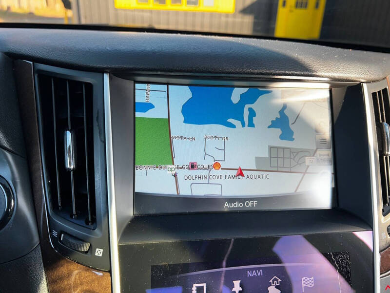 2014 Infiniti Q50 Hybrid Sport