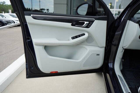 2023 Porsche Macan S