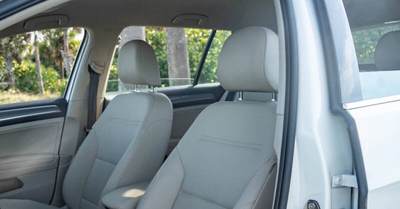 2017 Volkswagen Golf Alltrack TSI S 4Motion