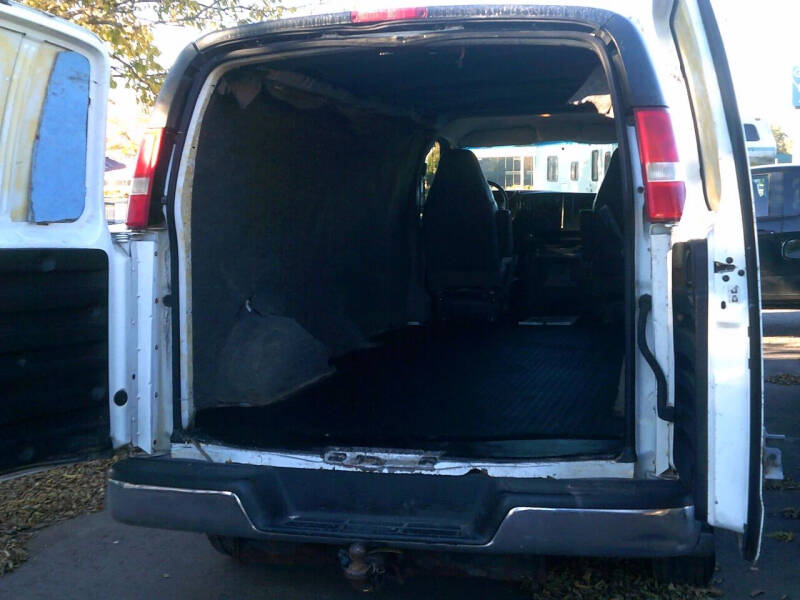 2005 GMC Savana 2500