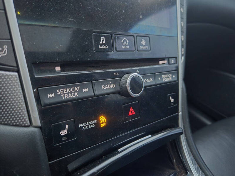 2014 Infiniti Q50 Premium