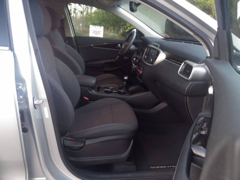 2019 Kia Sorento LX V6