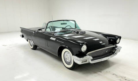 1957 Ford Thunderbird