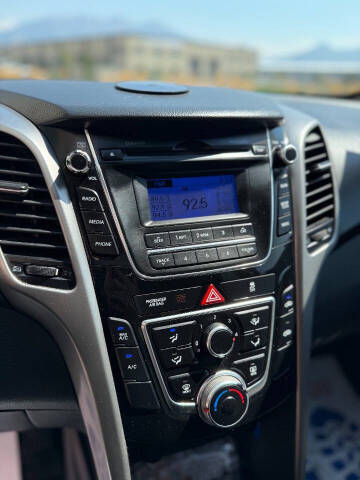 2017 Hyundai Elantra GT