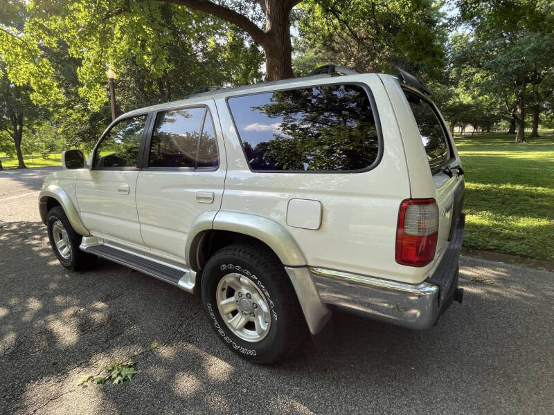 2000 Toyota 4Runner SR5