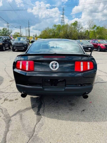 2010 Ford Mustang V6