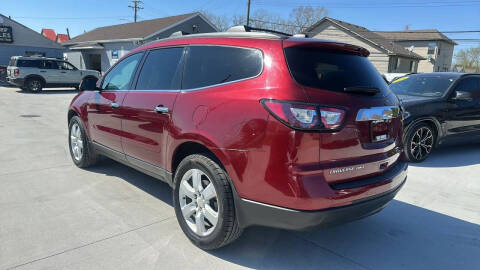 2017 Chevrolet Traverse LT