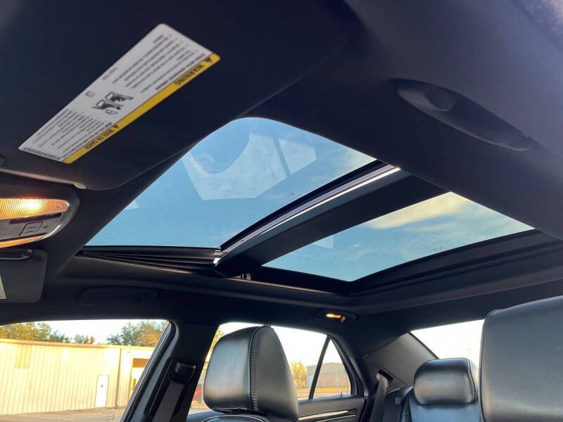 2014 Chrysler 300 C John Varvatos Limited Edition