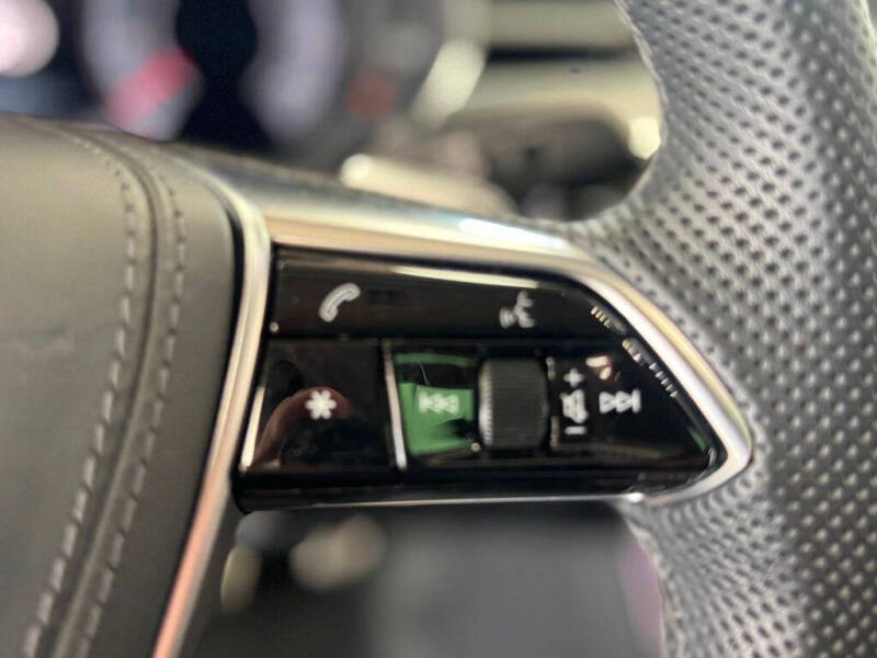 2023 Audi S8 4.0T quattro