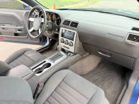 2010 Dodge Challenger SE