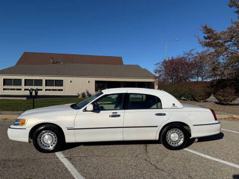2000 Lincoln Town Car Executive