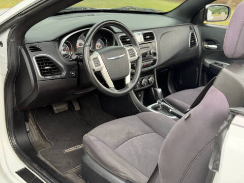 2012 Chrysler 200 Touring
