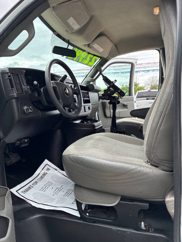 2021 Chevrolet Express 2500