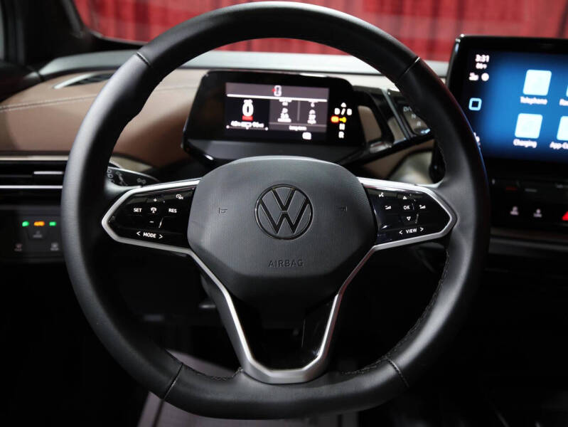 2023 Volkswagen ID.4 Pro