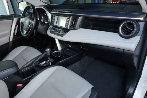 2016 Toyota RAV4 Hybrid Limited