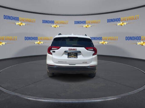 2023 GMC Terrain AT4