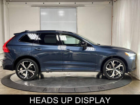 2023 Volvo XC60 B5 Ultimate Dark Theme