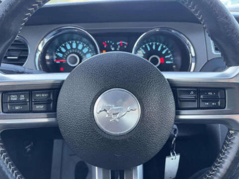 2014 Ford Mustang V6