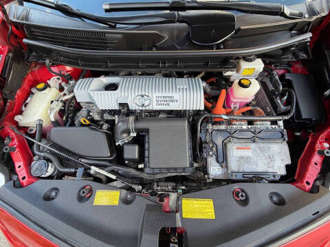 2012 Toyota Prius v Two